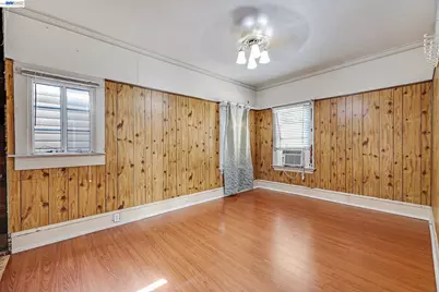 2711 13th Ave, Oakland, CA 94606 - Photo 17