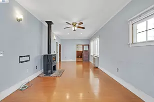 2711 13th Ave, Oakland, CA 94606 - Photo 7