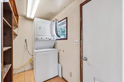 2711 13th Ave, Oakland, CA 94606 - Photo 23