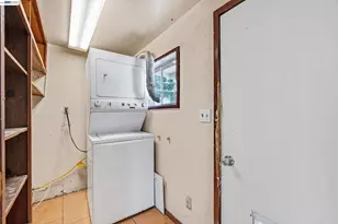 2711 13th Ave, Oakland, CA 94606 - Photo 23
