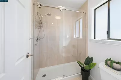 3050 Bowling Green Dr, Walnut Creek, CA 94598 - Photo 25