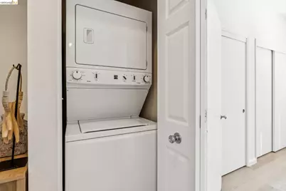 11 Bayside Ct, Richmond, CA 94804 - Photo 27