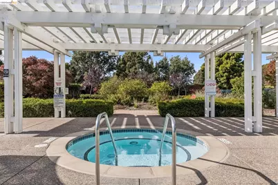 11 Bayside Ct, Richmond, CA 94804 - Photo 43