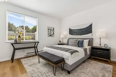 11 Bayside Ct, Richmond, CA 94804 - Photo 23