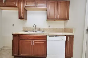 211 Kingston Ln, Modesto, CA 95354 - Photo 9