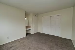 211 Kingston Ln, Modesto, CA 95354 - Photo 15