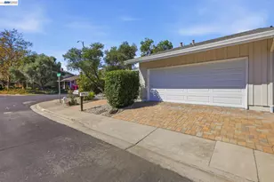 643 Sutton Ct, Walnut Creek, CA 94598 - Photo 3