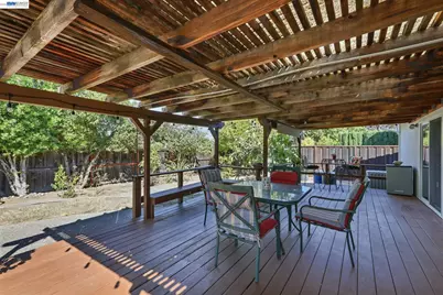 643 Sutton Ct, Walnut Creek, CA 94598 - Photo 31