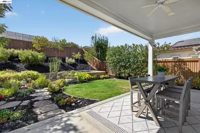 1609 Zinfandel Dr, Brentwood, CA 94513 - Photo 29
