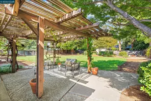 2304 Rubicon Ct, Walnut Creek, CA 94598 - Photo 25