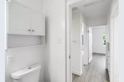 2623 Ensenada Way, Sacramento, CA 95815 - Photo 15