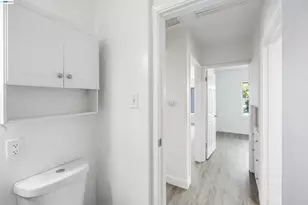 2623 Ensenada Way, Sacramento, CA 95815 - Photo 15