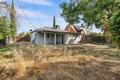 2623 Ensenada Way, Sacramento, CA 95815 - Photo 37