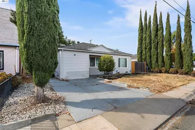 2623 Ensenada Way, Sacramento, CA 95815 - Photo 41