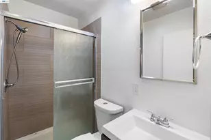 2623 Ensenada Way, Sacramento, CA 95815 - Photo 23