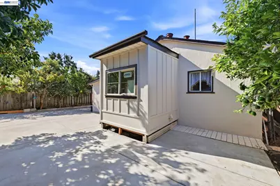 22730 Souza Ct, Hayward, CA 94541 - Photo 13
