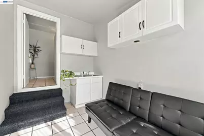 22730 Souza Ct, Hayward, CA 94541 - Photo 25