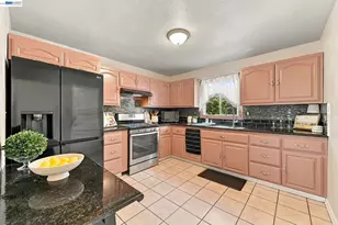 22730 Souza Ct, Hayward, CA 94541 - Photo 7