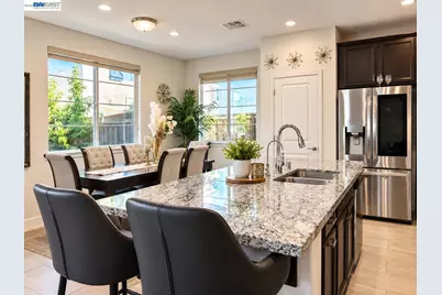 1658 Gobind Blvd, Mountain House, CA 95391 - Photo 9