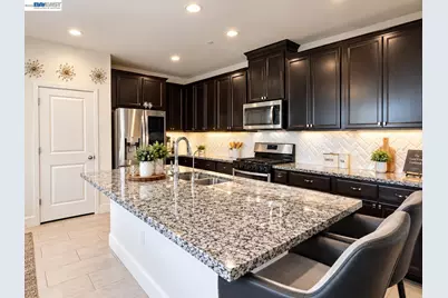 1658 Gobind Blvd, Mountain House, CA 95391 - Photo 7