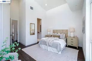 2042 Halo Ln, Alameda, CA 94501 - Photo 23