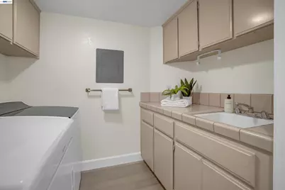 19475 Mount Jasper Dr, Castro Valley, CA 94552 - Photo 43
