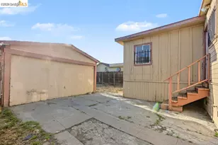 6001 Holway St, Oakland, CA 94621 - Photo 35