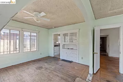 6001 Holway St, Oakland, CA 94621 - Photo 9