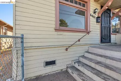 6001 Holway St, Oakland, CA 94621 - Photo 3