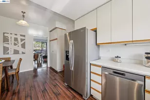 27 Courageous Ct, Alameda, CA 94501 - Photo 13