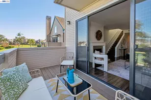 27 Courageous Ct, Alameda, CA 94501 - Photo 19