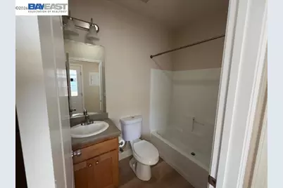 3263 Vineyard Ave # 200, Pleasanton, CA 94566 - Photo 19