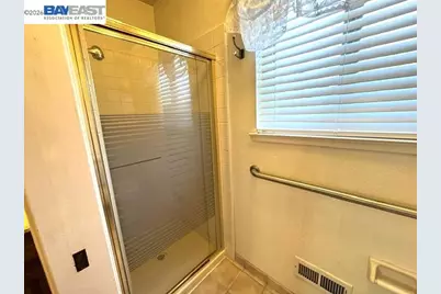 3740 Roundhill Dr, Pittsburg, CA 94565 - Photo 29