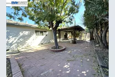 3740 Roundhill Dr, Pittsburg, CA 94565 - Photo 33