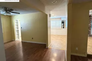 3740 Roundhill Dr, Pittsburg, CA 94565 - Photo 7