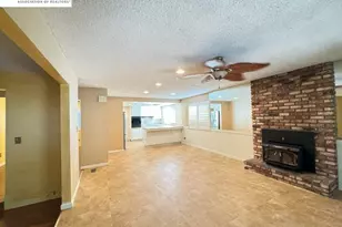 3740 Roundhill Dr, Pittsburg, CA 94565 - Photo 11