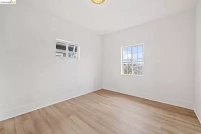 5812 Dover St, Oakland, CA 94609 - Photo 19
