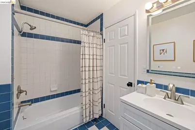 2615 Alhambra Way, Pinole, CA 94564 - Photo 23