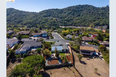 2615 Alhambra Way, Pinole, CA 94564 - Photo 59