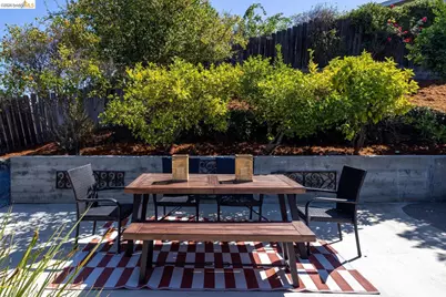 2615 Alhambra Way, Pinole, CA 94564 - Photo 37