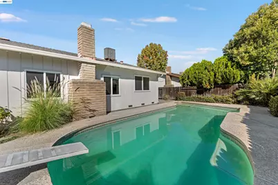 7516 Dorchester Way, Stockton, CA 95207 - Photo 39