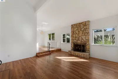 7516 Dorchester Way, Stockton, CA 95207 - Photo 19