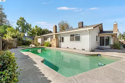 7516 Dorchester Way, Stockton, CA 95207 - Photo 37