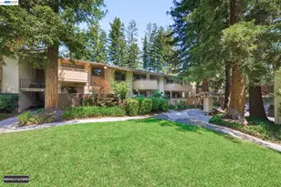 20720 4th St, Saratoga, CA 95070 - Photo 39