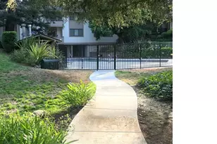 20720 4th St, Saratoga, CA 95070 - Photo 5
