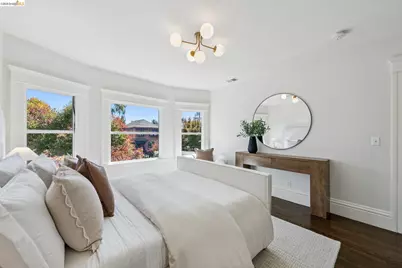 446 65th St, Oakland, CA 94609 - Photo 39