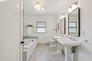 446 65th St, Oakland, CA 94609 - Photo 33