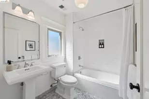 446 65th St, Oakland, CA 94609 - Photo 41