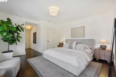 446 65th St, Oakland, CA 94609 - Photo 31