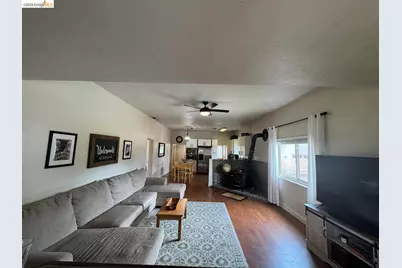 12528 Peach Ln, Wilton, CA 95693 - Photo 9